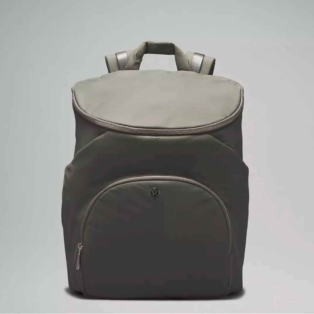 Lululemon New Parent Backpack 17L - Picture 4 of 6